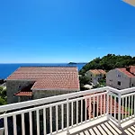 Kutlic Apartamento *