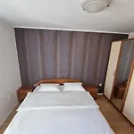 Apartment Kutlic *